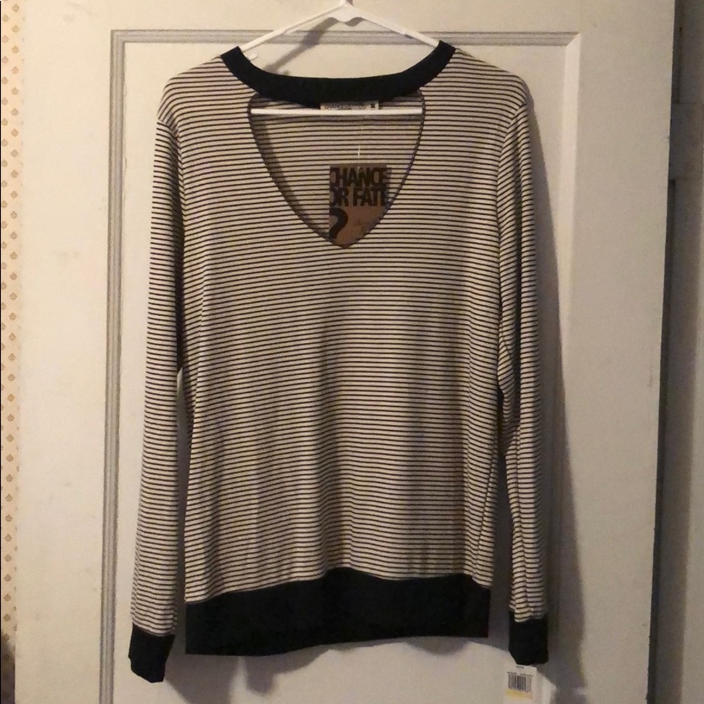 Long sleeve, open neck/chest shirt